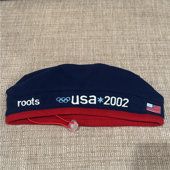 Roots Navy and Red Olympic Beret - Picture 2 of 4